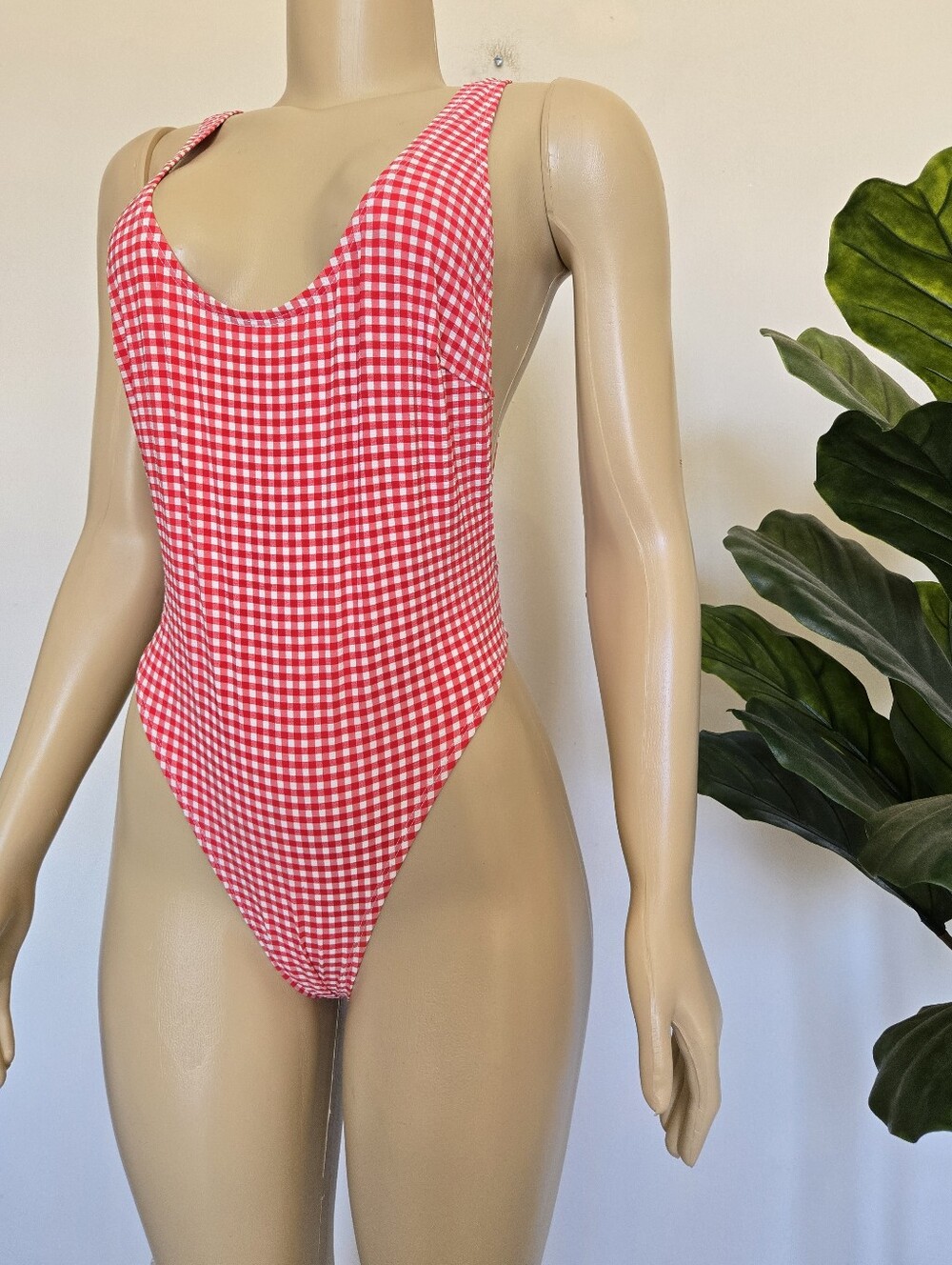 Good American Gingham Khloe One-Piece Swim Size S Red Color Women's